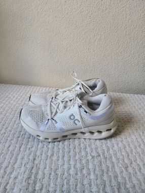 On Running White Athletic Sneakers with Light Gray Accents Women's Size 8